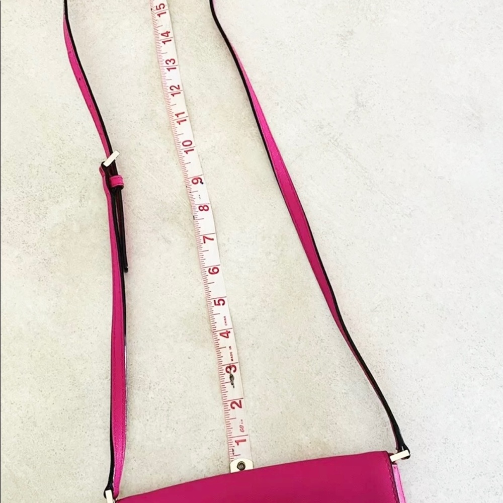 🌸 Kate Spade Hot Pink Crossbody purse with Gold Hardware 🌸 - Picture 9 of 9
